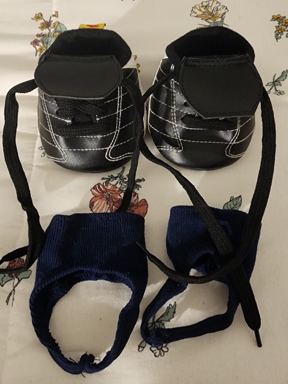 Build-A-Bear Black Soccer Cleats Mini Sneaker with Yellow Pull Tab and Red Heart